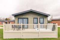 Honeysuckle Lodge with Hot Tub - Ferienwohnung