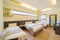 Chambre Familiale avec Douche 