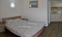 Studio met Kingsize Bed en Slaapbank 