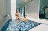Villa with Sea View and Open-Air Bath