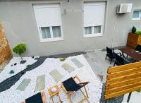 Hidden Garden, Quiet Courtyard in City Center, Free Parking - Chambres d'hôtes Zagreb