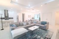 B&B Naples (Florida) - Exquisite Home 4 Beds with Heated Pool & Jacuzzi - Bed and Breakfast Naples (Florida)