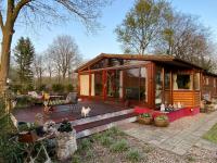 B&B Lage Mierde - Chalet de kleine Eekhoorn - Bed and Breakfast Lage Mierde