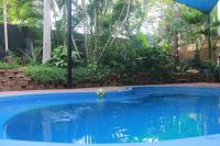 Elevated Tropical House - B&B