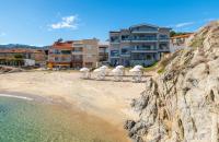 Almare Seaside Studios & Suites - Sarti Sithonia - Bed and Breakfast