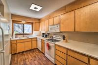 Quiet Unit w/ Golf Course & Mtn Views in Graeagle! - B&B Graeagle