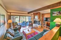 Quiet Unit w/ Golf Course & Mtn Views in Graeagle! - B&B Graeagle
