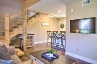 The Cozy Cottage with Lake Taneycomo Access! - B&B