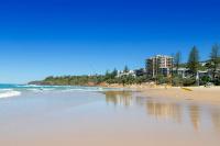 The White House - Spectacular Ocean Views, WiFi, Central Coolum - Chambres d’hôtes Coolum Beach