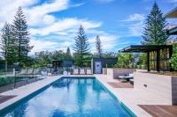 B&B Gold Coast - Boardwalk Burleigh Luxury Three Bedroom Apartment - Bed and Breakfast Gold Coast
