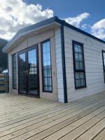 The Monaco 32 - B&B