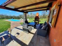 House in nature - B&B Tinjan