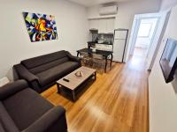 Daze Off Central Apartment, 300m to the Finikoudes Beach - Ferienwohnung Larnaka