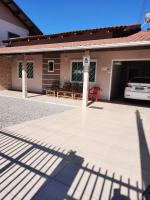 Casa da Miraci Proximo ao mar e ao Beto Carreiro - Chambres d’hôtes Penha