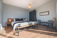 Hardtop Glamping with Sea View (No Bathroom)