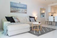 B&B Victor Harbor - Luxury beachfront apartment at The Breeze - Free Wifi - Bed and Breakfast Victor Harbor