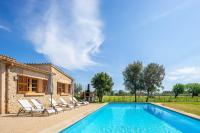 Villa Can Canavaret by SunVillas Mallorca - B&B Port de Pollença