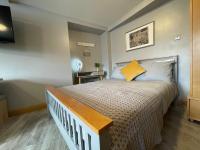 Westend Holiday Let 1 Brecon - B&B