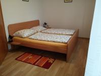 Klein Appartement met 1 Slaapkamer en Balkon