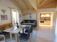 Apartment mit Balkon