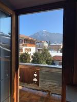 Single Room with Mountain View