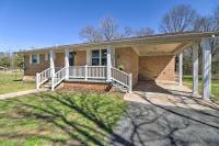 Greers Ferry Home with Yard, Less Than 1 Mi to Marina! - B&B