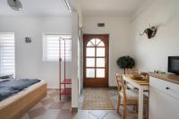 Apartment with Shower