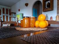Villa for 4 with feature pool & great reviews - Chambres d’hôtes Bédar