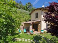 B&B Camaiore - Holiday Home Il Girasole by Interhome - Bed and Breakfast Camaiore