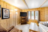 Quaint Lake Escape - B&B