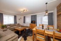 Apartment mit Balkon
