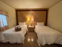 Small Twin Room