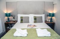Base Serviced Apartments - City Road - Bed and Breakfast Chester