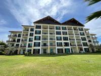 Two-Bedroom Apartment with Sea View