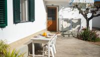 Appartamenti Melograno e Fico - Bed and Breakfast Loculi