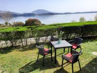 B&B Belgirate - Appartamento GIOIOSA 2 con giardino e vista Lago Maggiore - Bed and Breakfast Belgirate