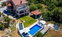 Villa Majkovica - 4 Bedroom Villa with Private Pool & En-Suite Bathrooms & Parking - B&B Orašac