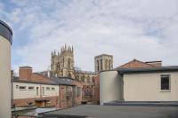 St Helen's House with Minster views - Ferienwohnung