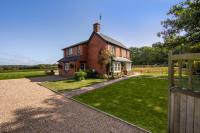 B&B Ashford - Luxury Four Bed Country House With Hot Tub - Woodchurch near to Ashford - Bed and Breakfast Ashford