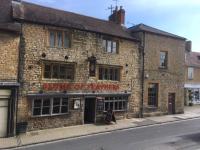 B&B Sherborne - The Plume of Feathers - Bed and Breakfast Sherborne