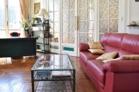 Charming 2 Bedroom Apartment with view of Paris Gare de Lyon - Chambres d’hôtes Paris