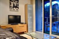 Minimal Studio with Views over Battersea Park - Bed and Breakfast