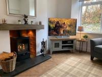 B&B Windermere - Woodland Cottage - cosy dog friendly cottage in the heart of Windermere - Bed and Breakfast Windermere