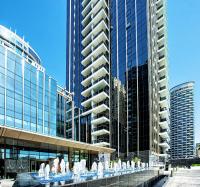 1BD apt in Sparkle Tower by Swarovsky big capacity - Bed and Breakfast Dubai