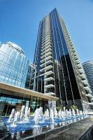 1BD apt in Sparkle Tower by Swarovsky big capacity - Bed and Breakfast Dubai