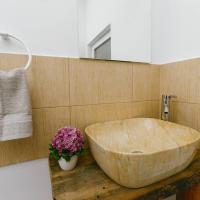 Camera Matrimoniale con Vista Montagna