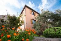 Sunny Garden Šibenik, cozy apartment near old town - B&B Sebenico