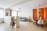 B&B Oradea - Fabulous Designer CityView Apartment - Bed and Breakfast Oradea