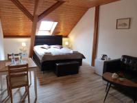 Driepersoonskamer met Eigen Externe Badkamer