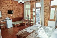 Deluxe Double Room with Side Sea View